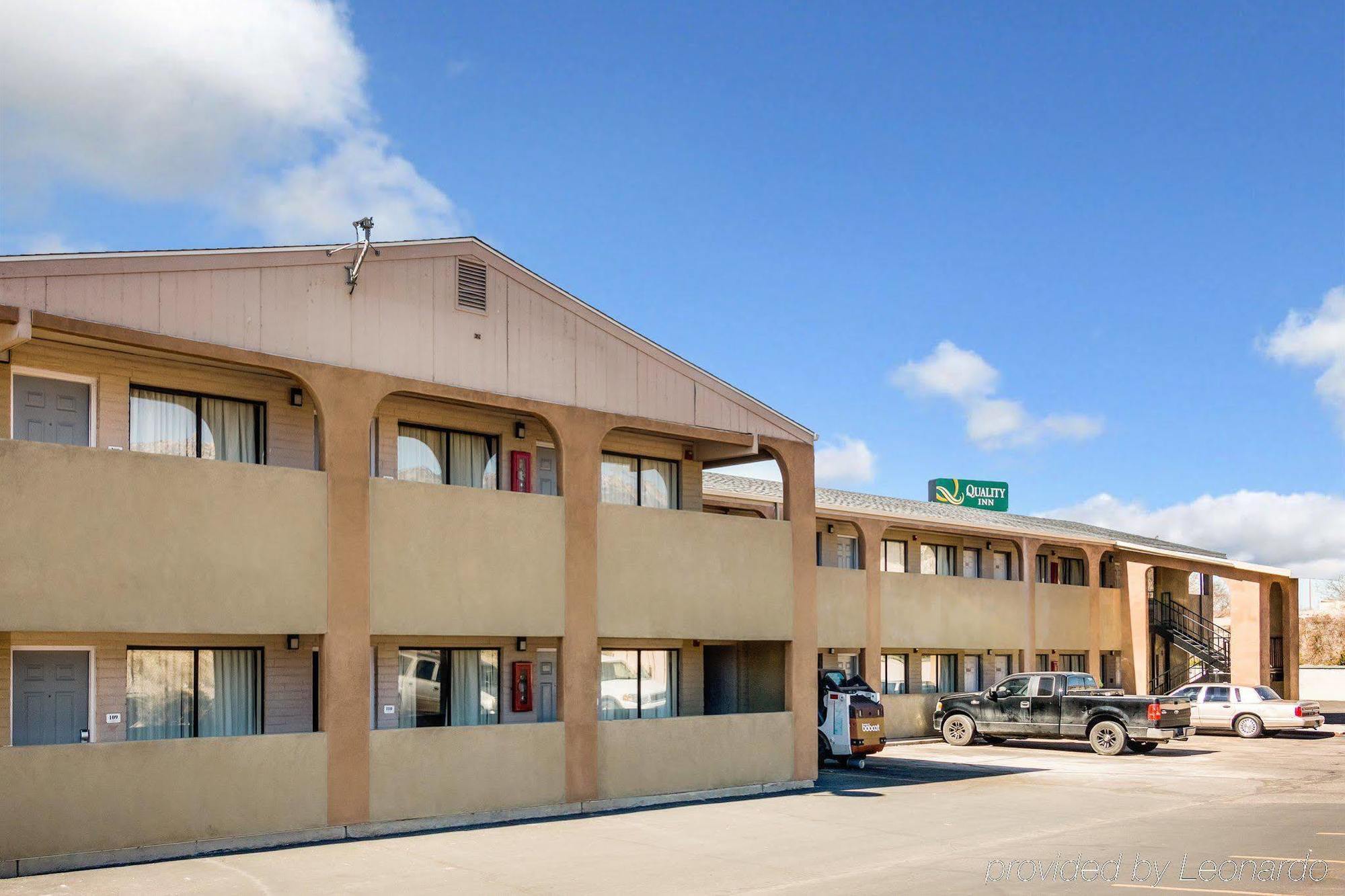 Desert Sands Inn & Suites Albuquerque Exterior foto